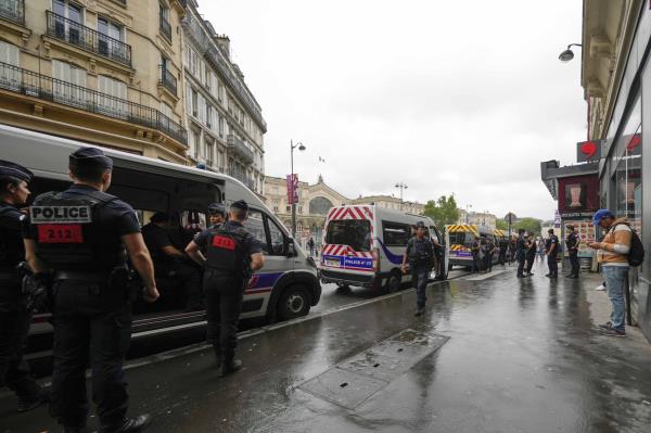 巴黎奥运会开场不利，火车遭到破坏，天气影响了开幕式前的气氛